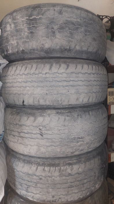 Шины 4 шт от прадо