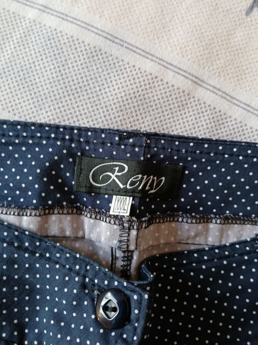 Дамски панталони и дънки