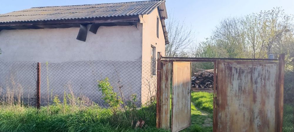 Zangi ota, Urtaovul hovli sotiladi, 6 sotix, 3 hona