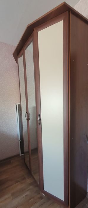 Продам шкаф в комнату