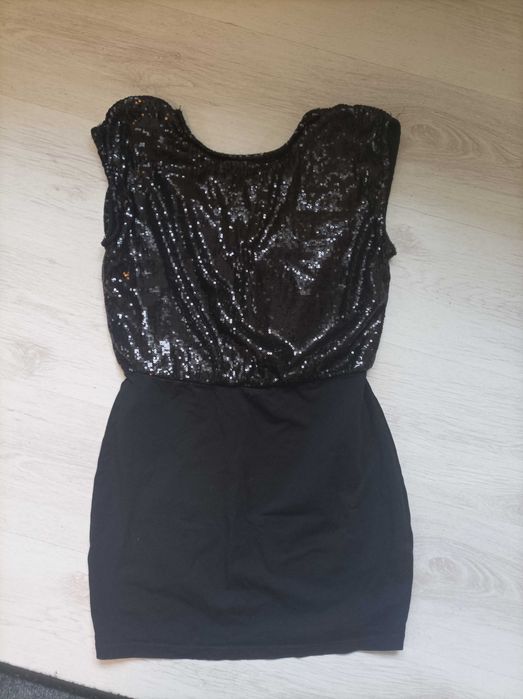 Уникална рокля с пайети