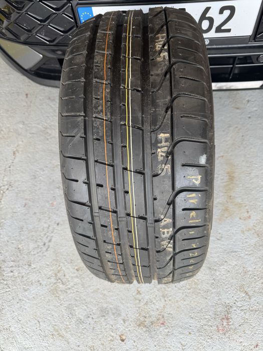 Kомплект чисто нови гуми Pirelli P Zero 255/45/18