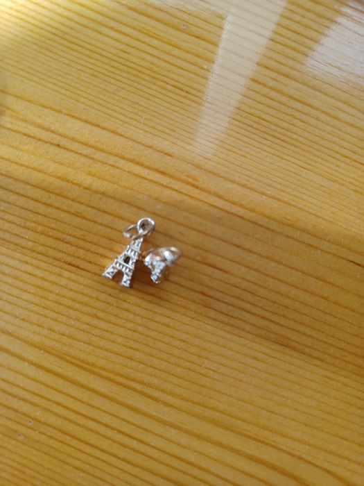 Позлатени висулки - талисмани, буква А, 2 броя