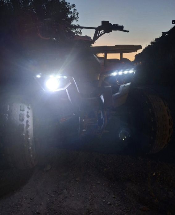 продаю Avantis 125 (красный)