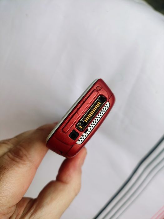 Nokia N73 cu accesorii originale ( liber de rețea)