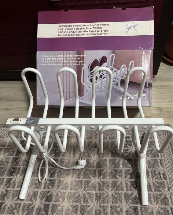 Електрическа сушилня за обувки