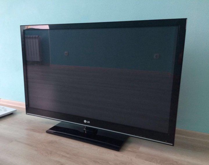 Продам телевизор lg107 диагональ