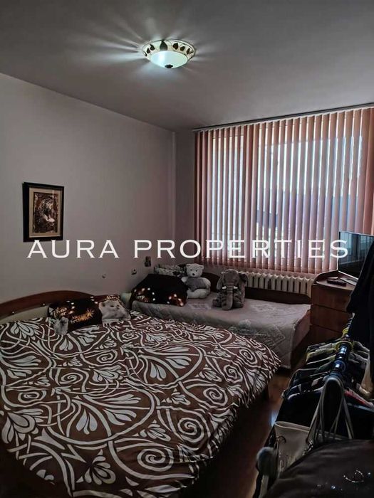 Продава се Тристаен апартамент в Разград, Житница - 98 кв.м за 682 €/кв.м - Снимка #2