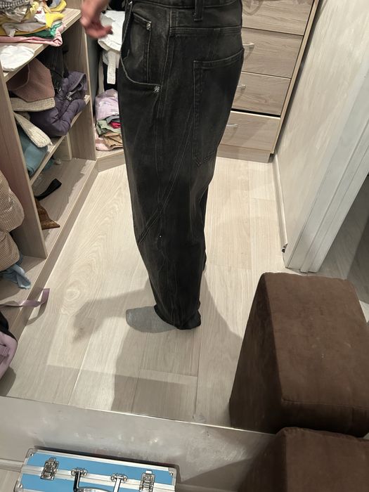 Джинсы………………………….