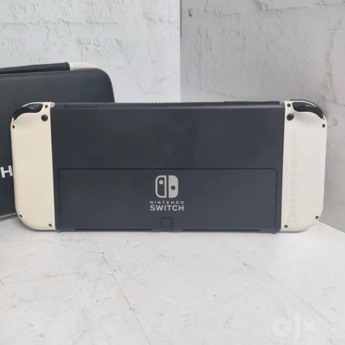 Игровая приставка Nintendo Switch OLED (чипированная)