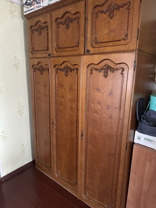 Продам кровать и шкаф