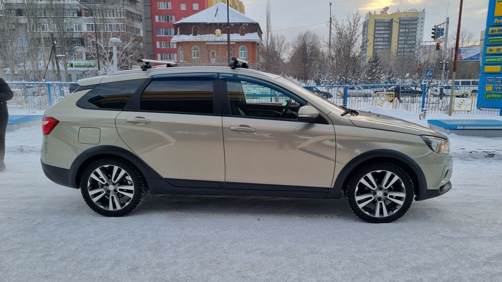 Продам Vesta SW Cross 2018 г. в