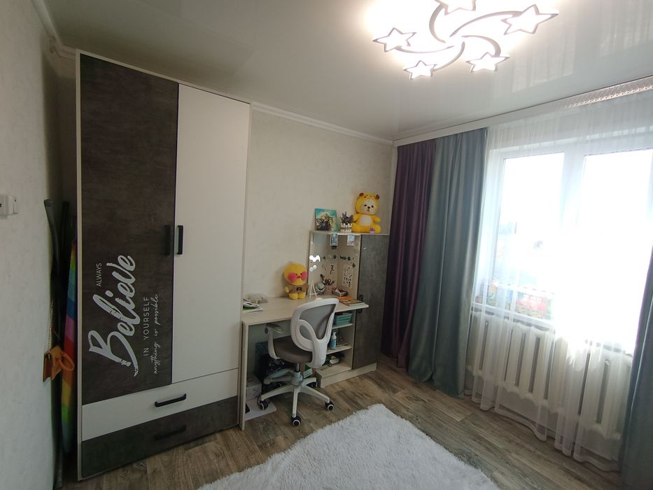 Продам детскую стенку в комплекте