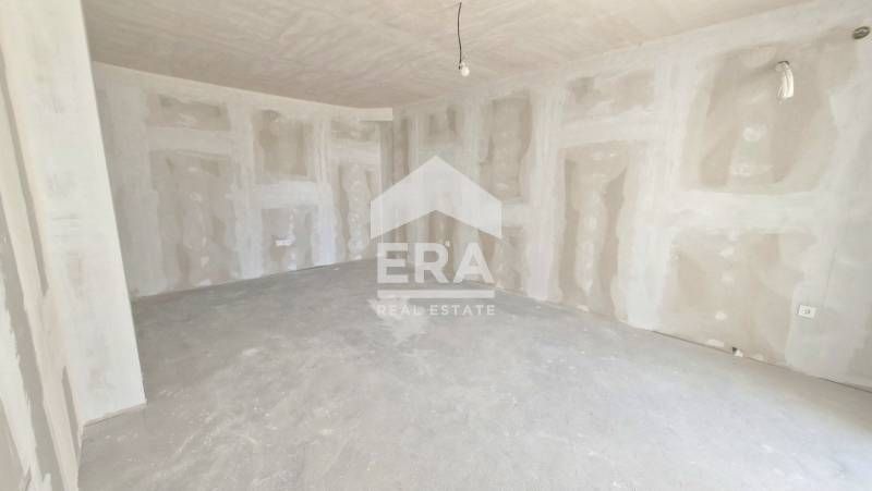 Продава се Тристаен апартамент в Варна, Чайка - 213 кв.м за 1202 €/кв.м - Снимка #6