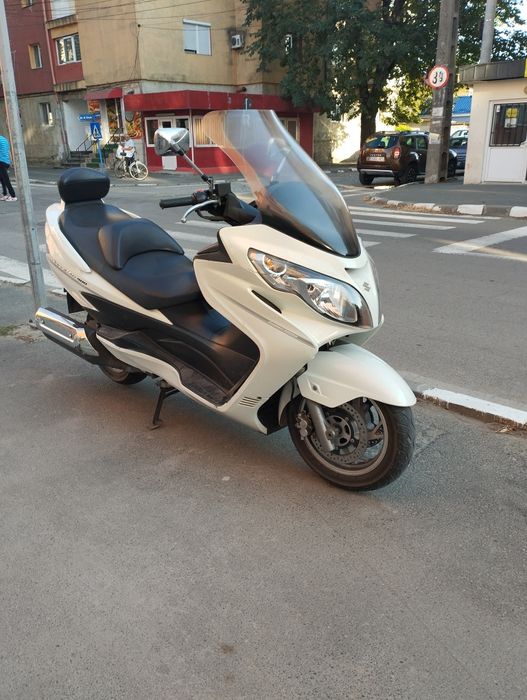 Vînd suzuki Burgman