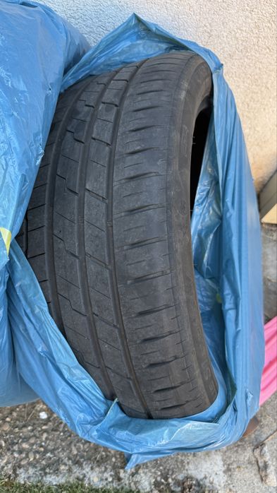 Hankook 275/40R21 - vara