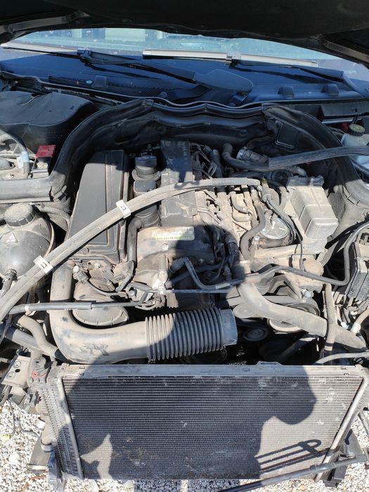 Продавам на части Мерцедес С200 2009г 136ксW204