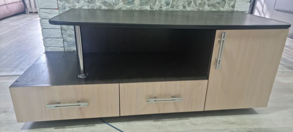 Тумба под телевизор