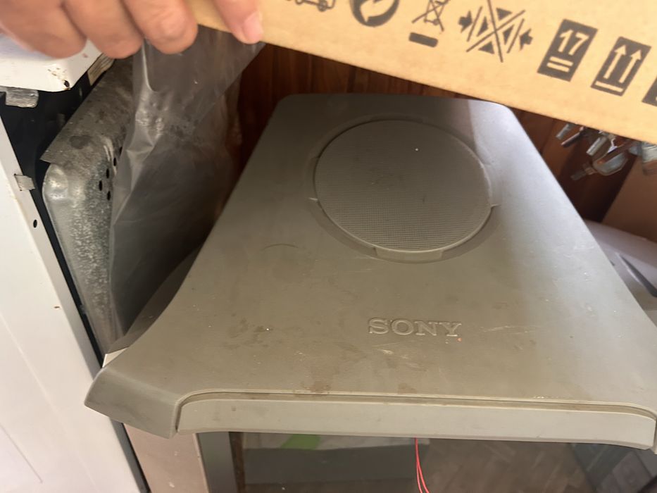 Телевизор с доп колонкой