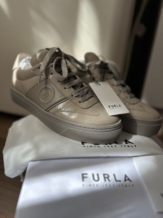 Furla sneakers маратонки /обувки