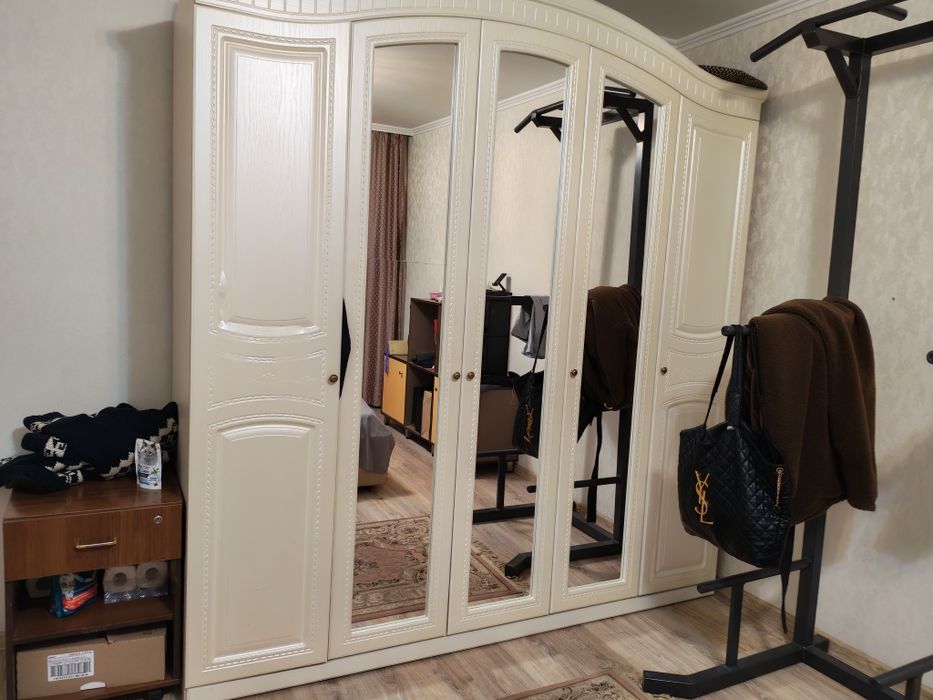 Шкаф в отлично состоянии