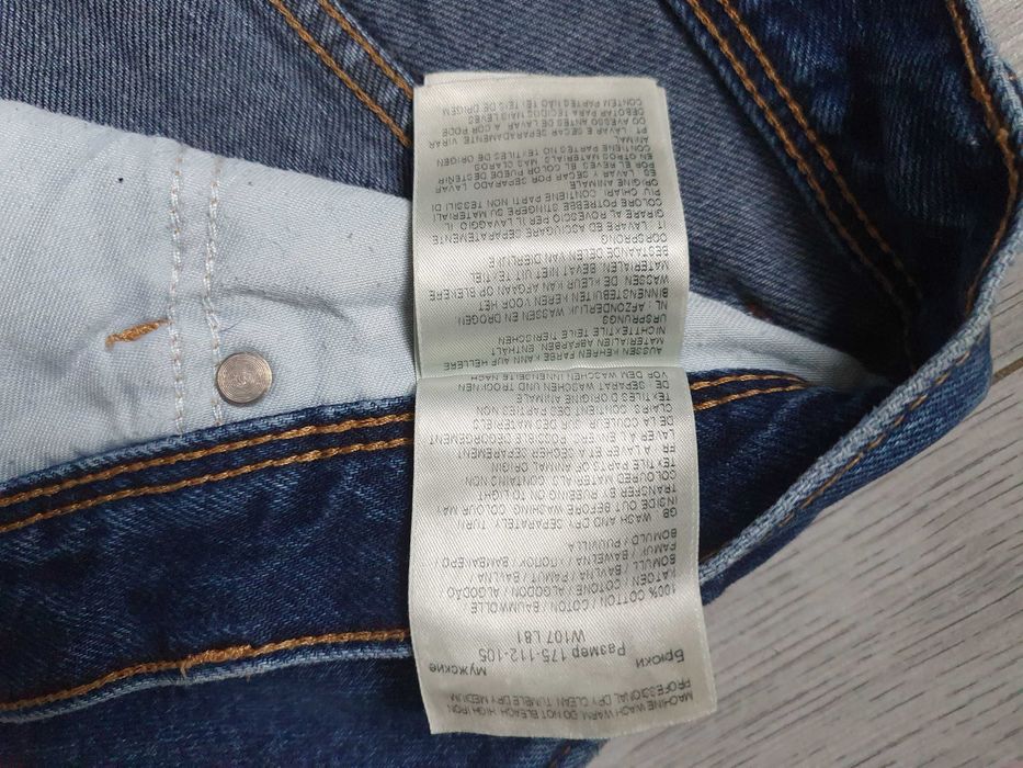 Blugi WRANGLER "Texas" - Marime W42 L32 (Talie 106 cm)