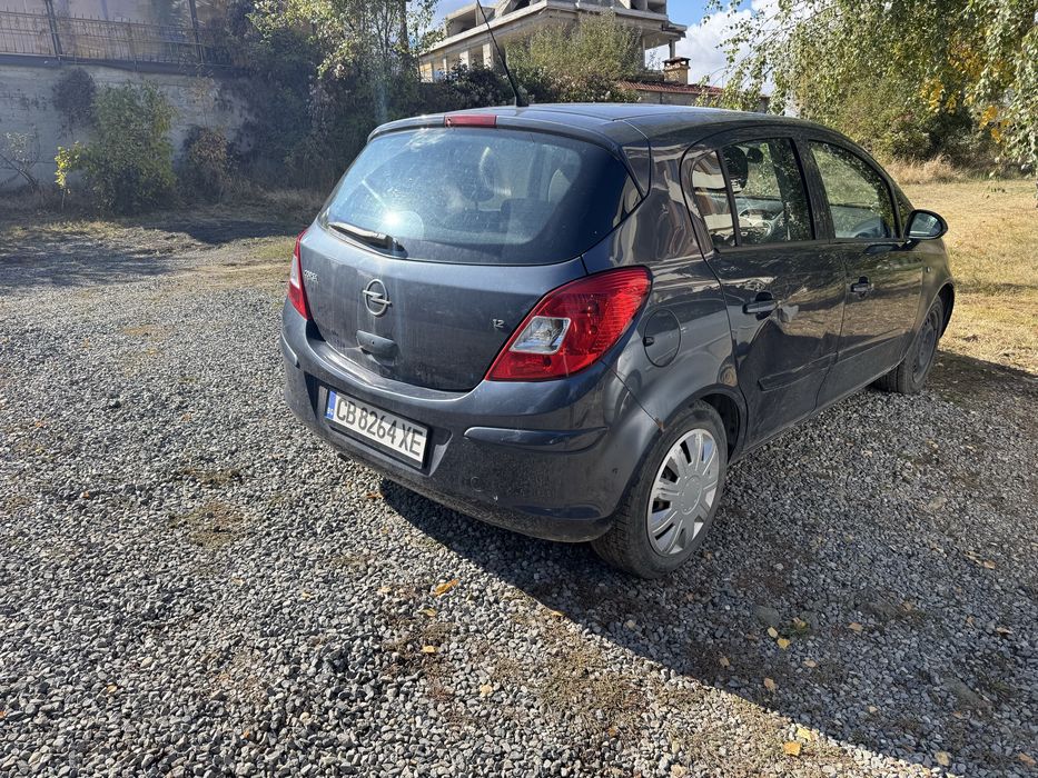 Opel corsa D 1.2 80 ps