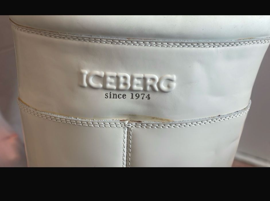 Продам ботинки фирмы  Iceberg