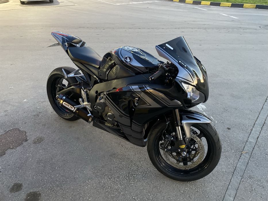Продавам Honda Cbr 1000rr sc59