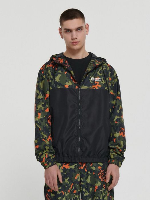 Яке Cropp  пролетно