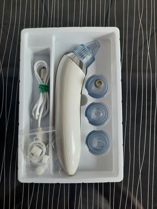 Vacuum pt cosuri,  puncte negre