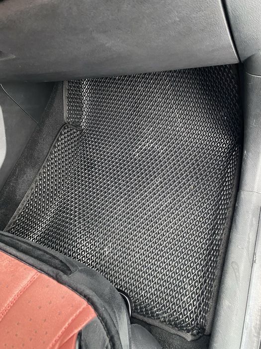 Продаю полик для автомобиль Geely coolray