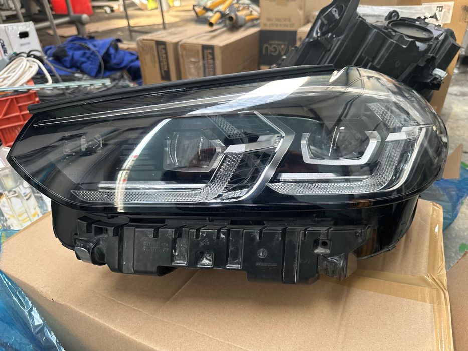 Vând faruri bmw x3 2022 ful led adaptiv