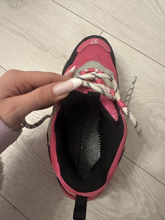 Balenciaga Triple S Roz