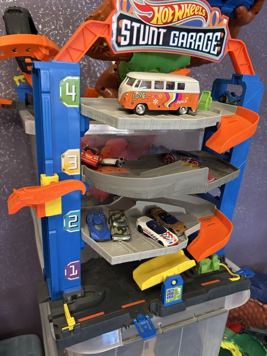 Детски играчки HOT WHEELS и  NERF