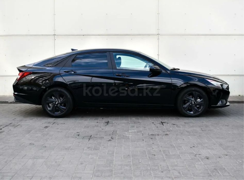 Hyundai Elantra 2021