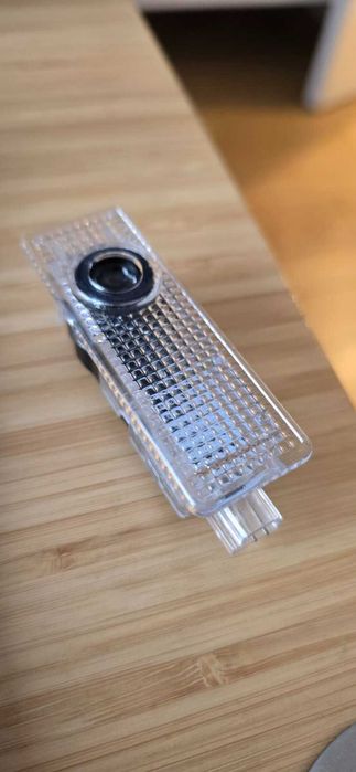 LED Ghost Shadow Light за автомобил – нови (комплект 2 бр.) BMW