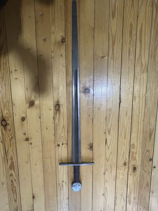 Средновековен меч