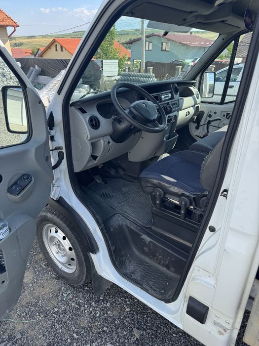 Vand Renault Master 2010 luna 7