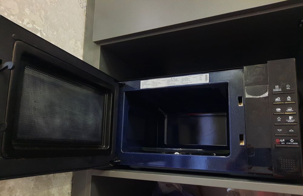 Продается Микровольновая печь Samsung