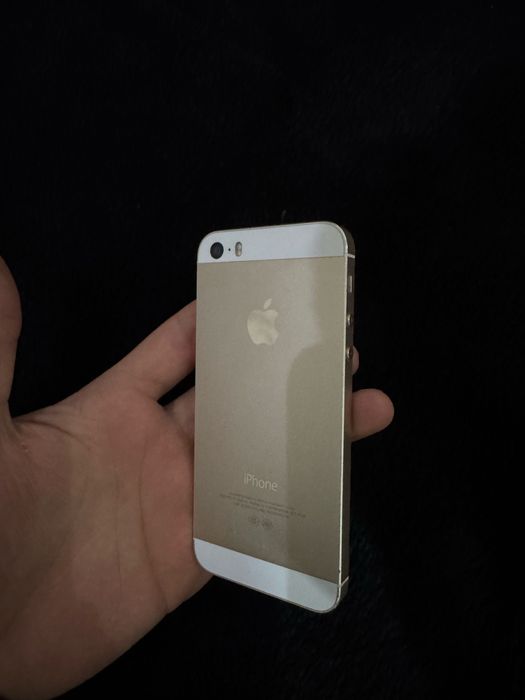 iPhone 5s srochni sotiladi