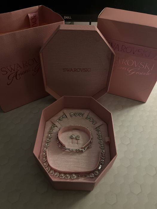 Set Swarovski x Ariana Grande