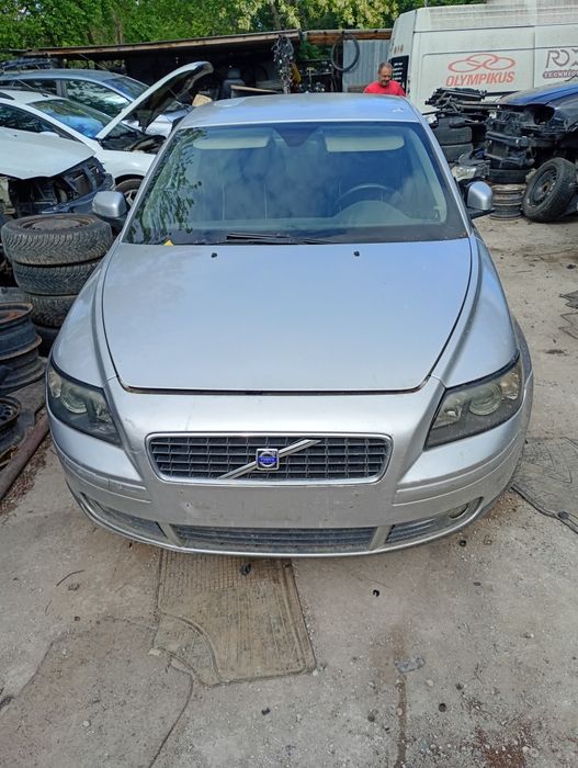 Dezmembrez Volvo S40