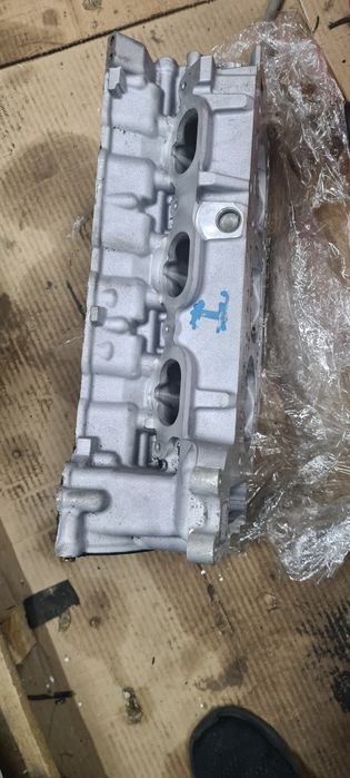 Vând chiuloasa Mercedes-Benz 3500  dreapta stanga