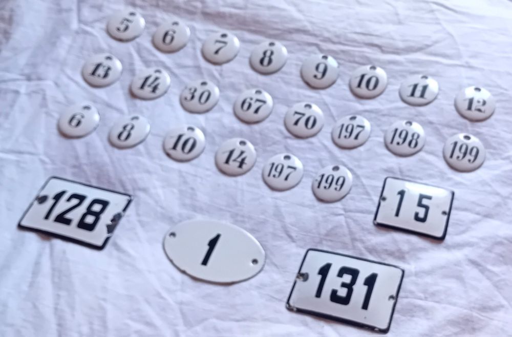 Лот емайлирани табели номер улица ретро СОЦ гараж багаж етаж вход