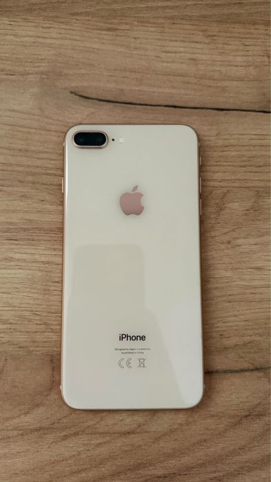 iPhone 8+