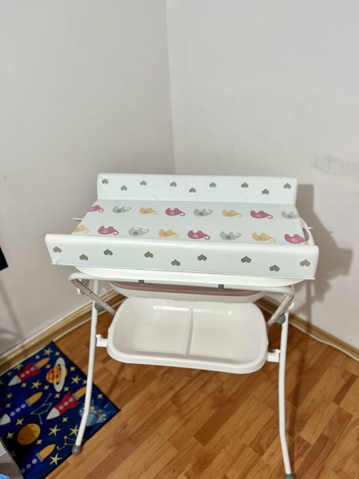 Masa de infasat - cadă Chipolino - Fiore, roz
