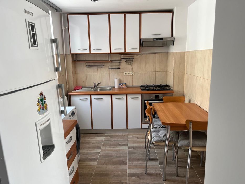 Inchiriez ap. 2 camere decomandate