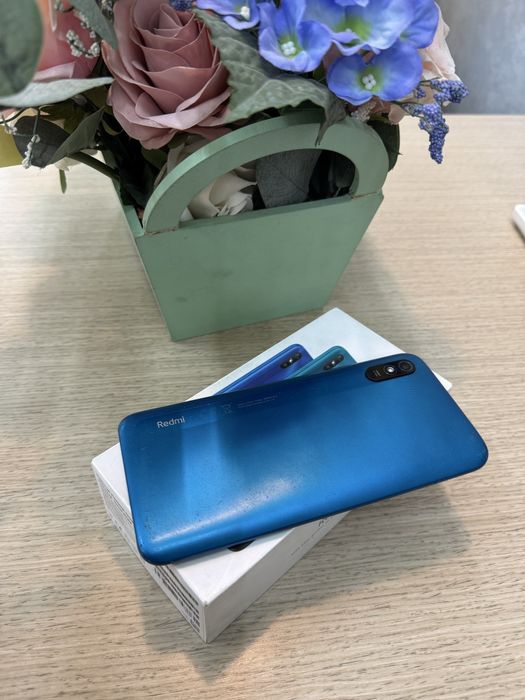 Продам телефон редми в идеальном состоянии