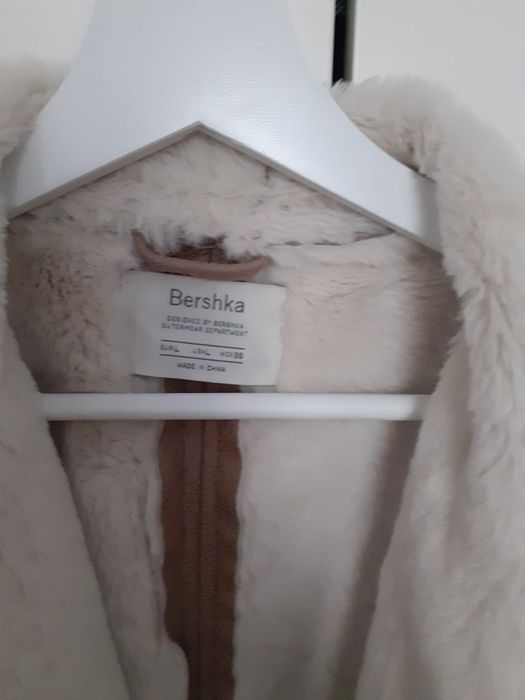 Jacheta scurta piele intoarsa ptr dama